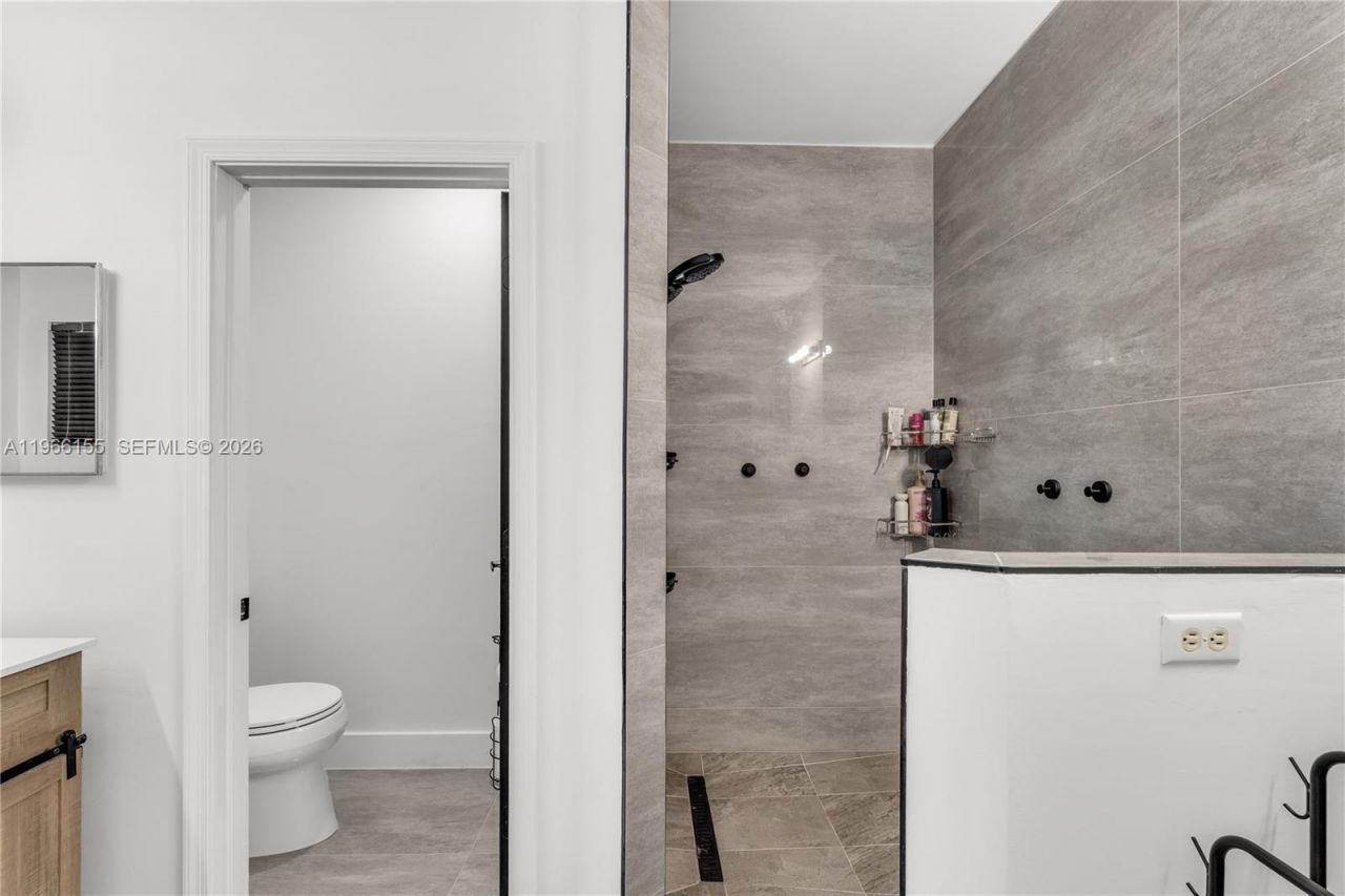 1147 NE 37th Place, Homestead, FL 33033 Photo