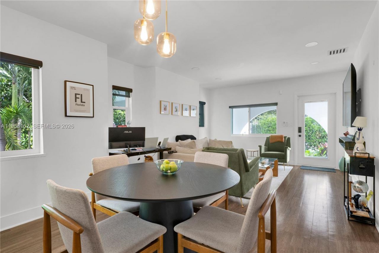 10070 N Miami Avenue , Miami Shores, FL 33150 Photo