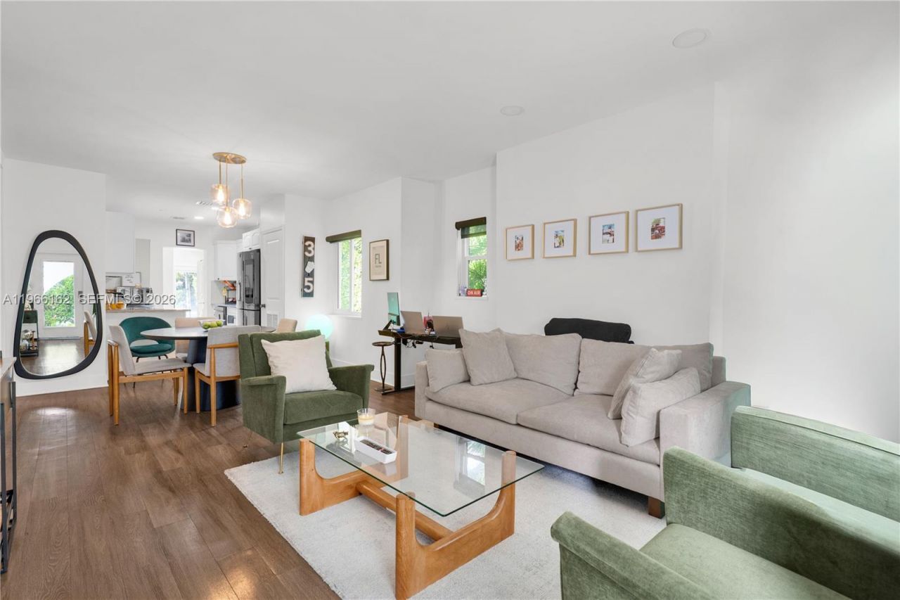 10070 N Miami Avenue , Miami Shores, FL 33150 Photo