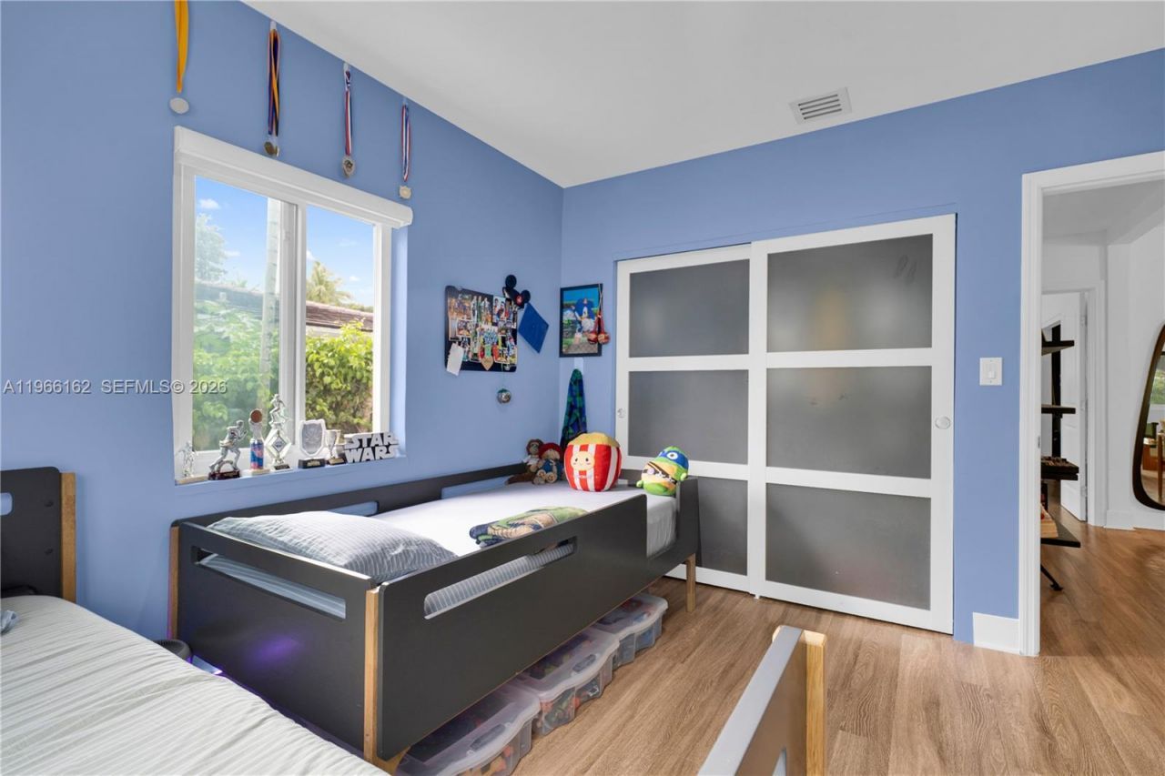 10070 N Miami Avenue , Miami Shores, FL 33150 Photo