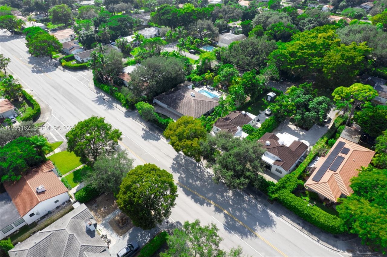 10070 N Miami Avenue , Miami Shores, FL 33150 Photo