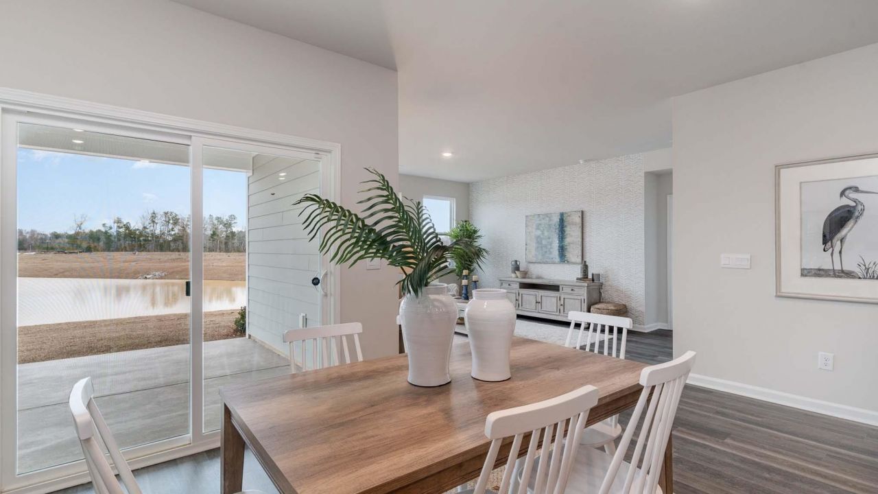 369 Glade Ct.  Photo 7