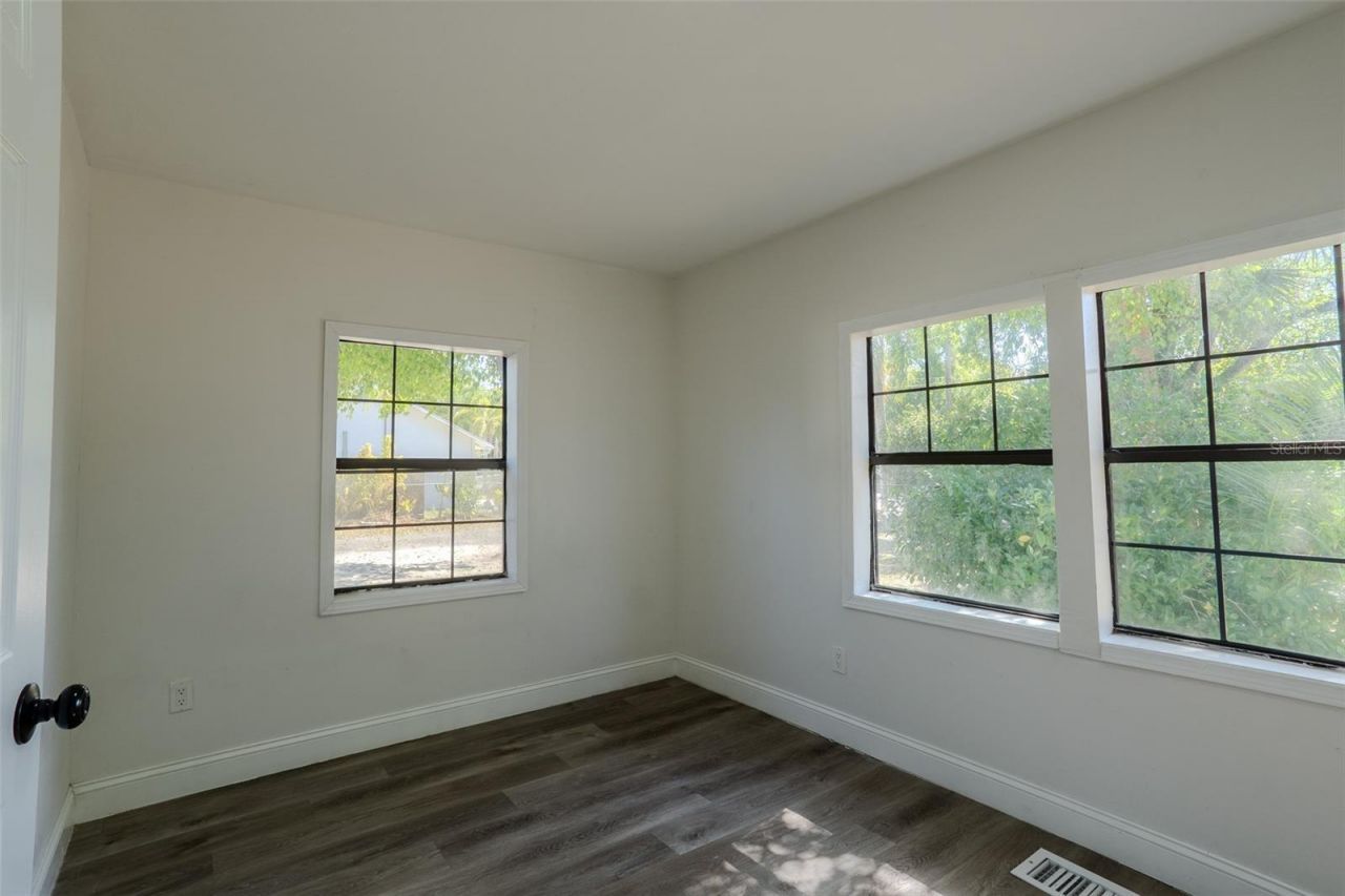599 Carolina Avenue, Fort Myers, FL 33905 Photo