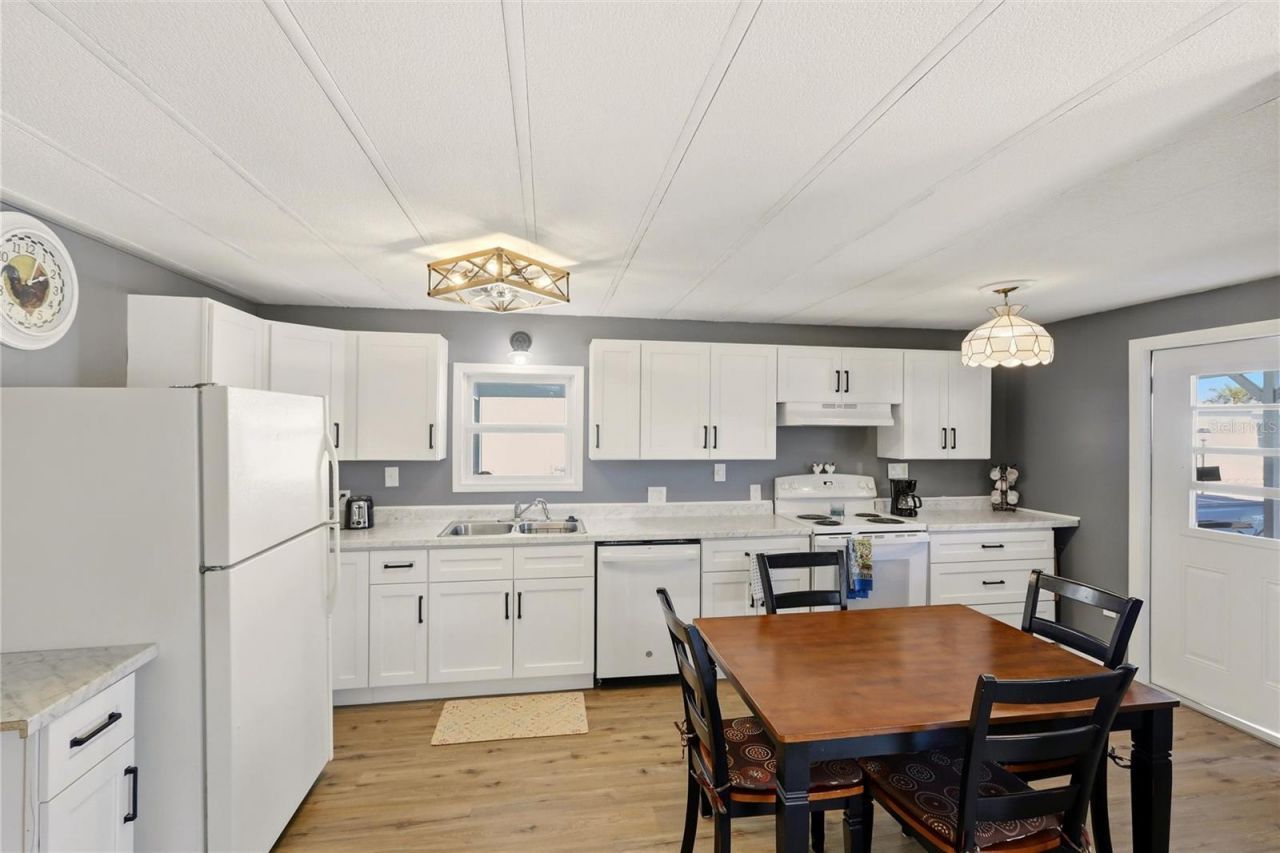 3 S Mockingbird, Unit A3, Punta Gorda, FL 33950 Photo