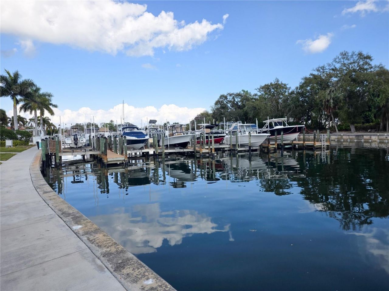 1000 Rafael Boulevard Ne, Unit 2, Saint Petersburg, FL 33704 Photo