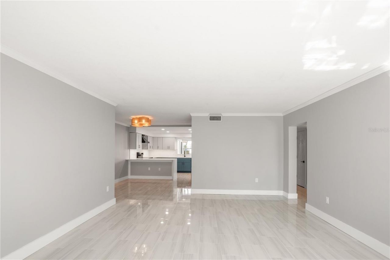 1000 Rafael Boulevard Ne, Unit 2, Saint Petersburg, FL 33704 Photo