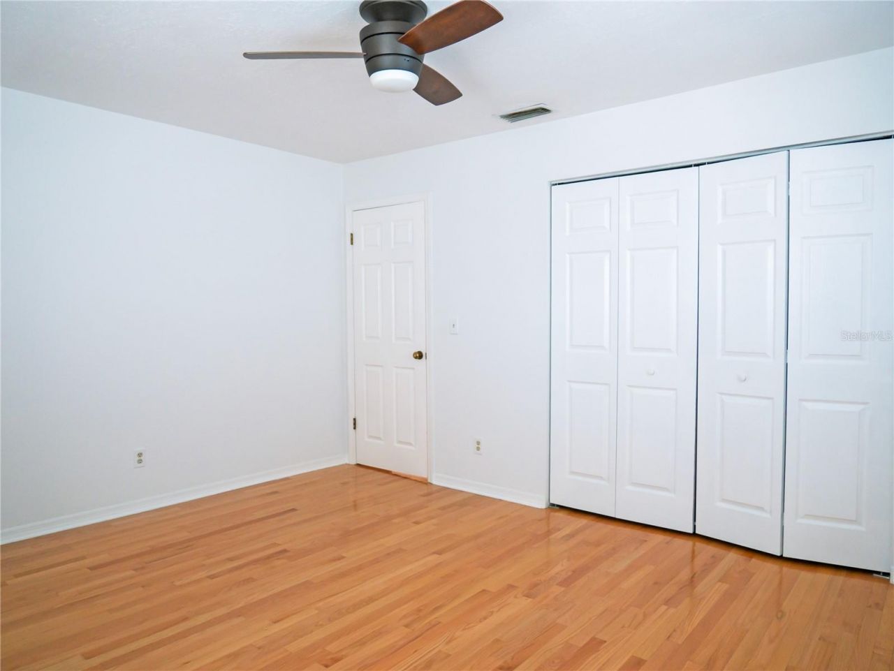 325 17th Avenue Ne, Saint Petersburg, FL 33704 Photo