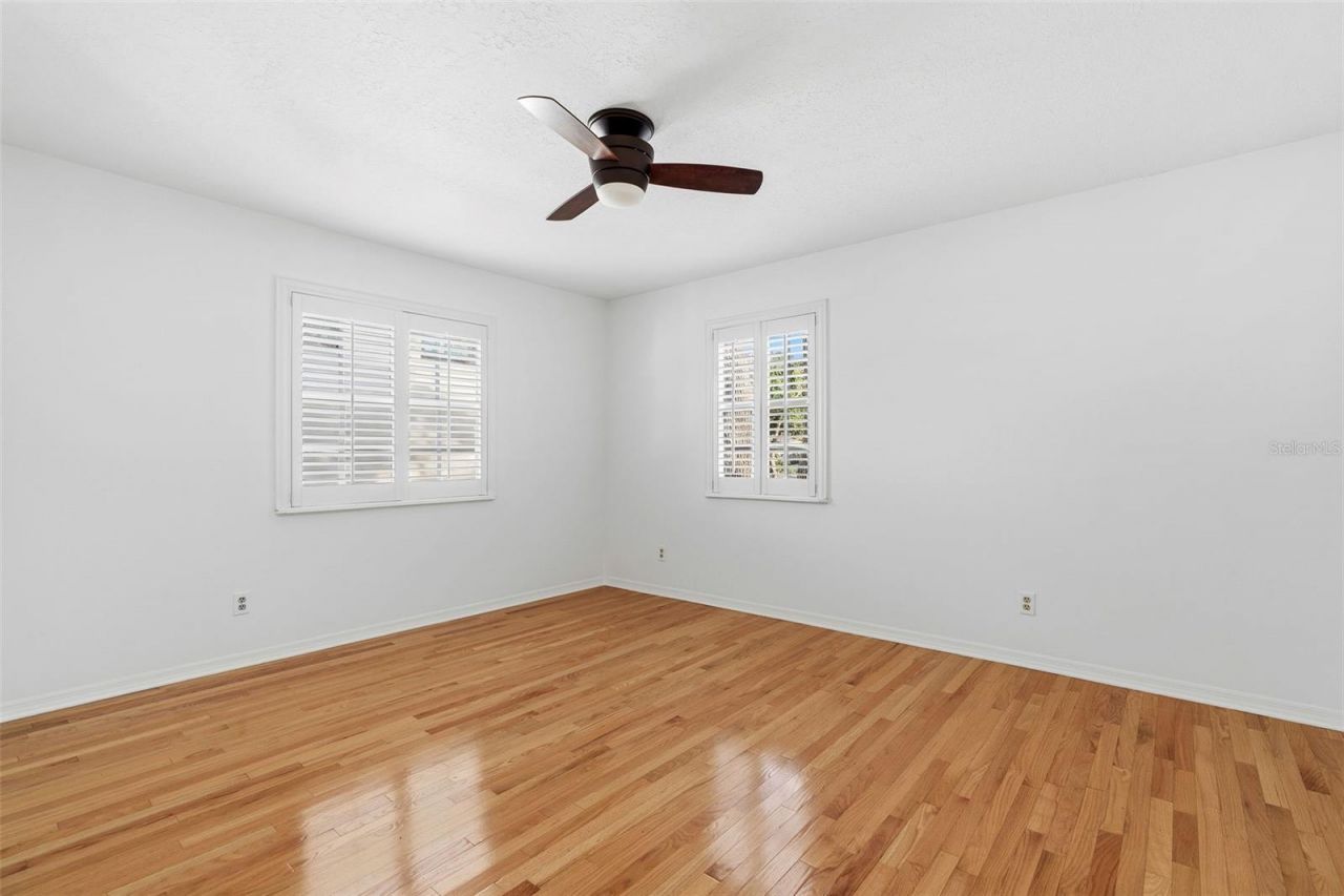 325 17th Avenue Ne, Saint Petersburg, FL 33704 Photo