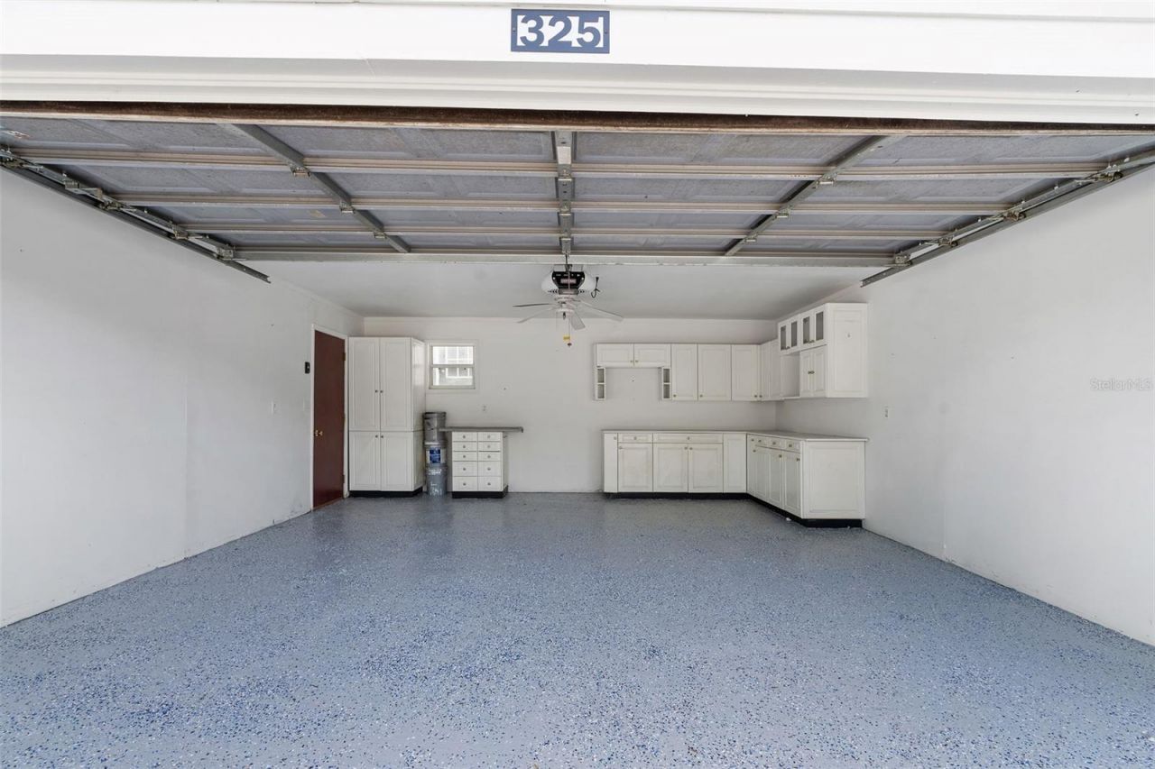 325 17th Avenue Ne, Saint Petersburg, FL 33704 Photo