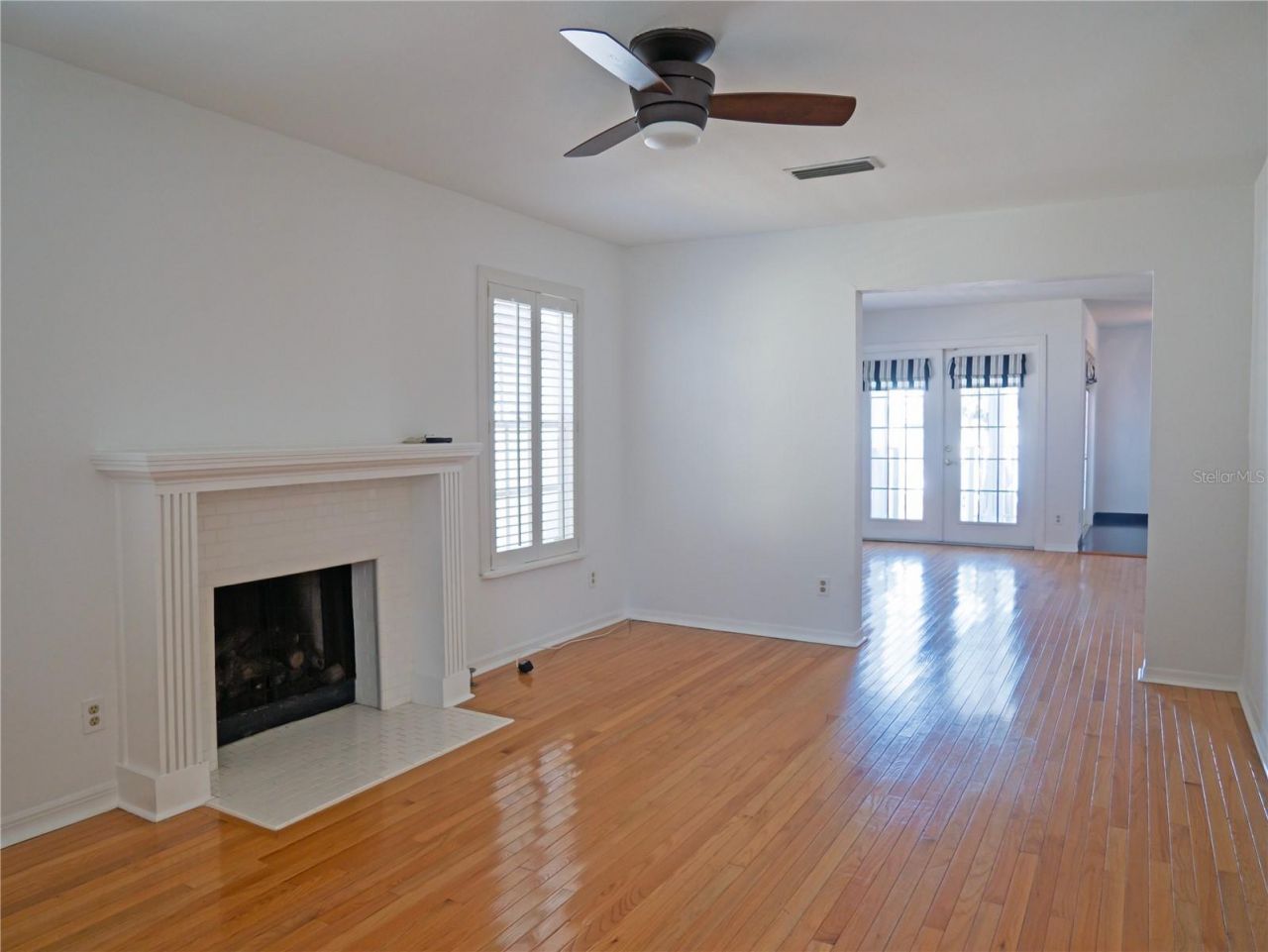 325 17th Avenue Ne, Saint Petersburg, FL 33704 Photo