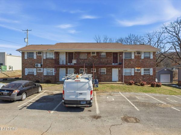 2818 Dayton St, Knoxville, TN 37921