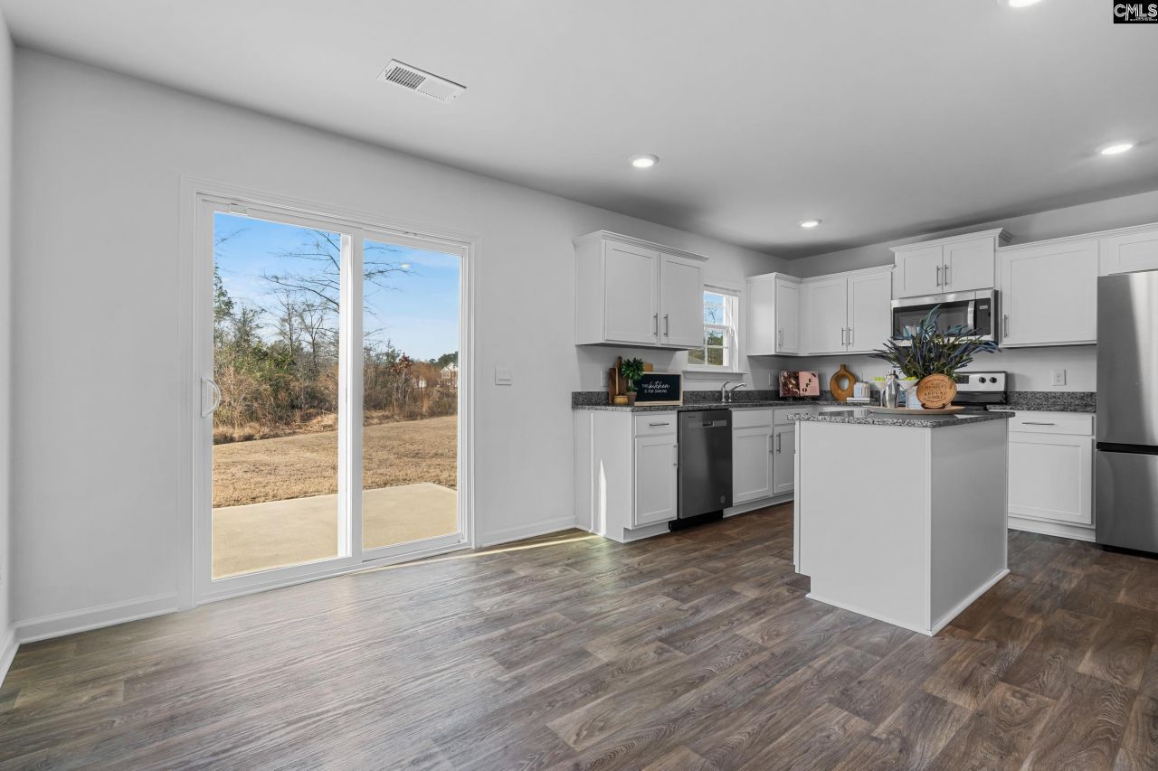 105 Maple Court  Photo 12