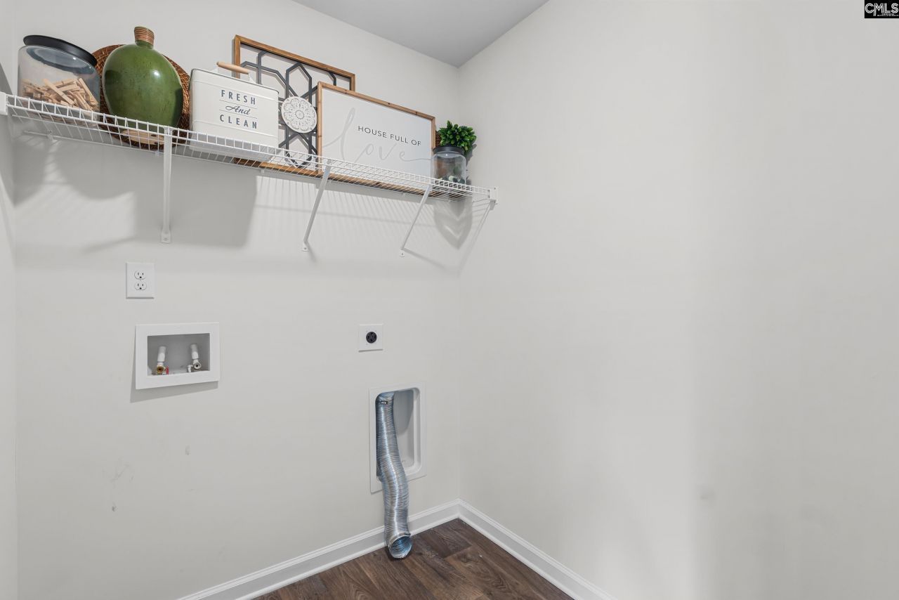 105 Maple Court  Photo 18