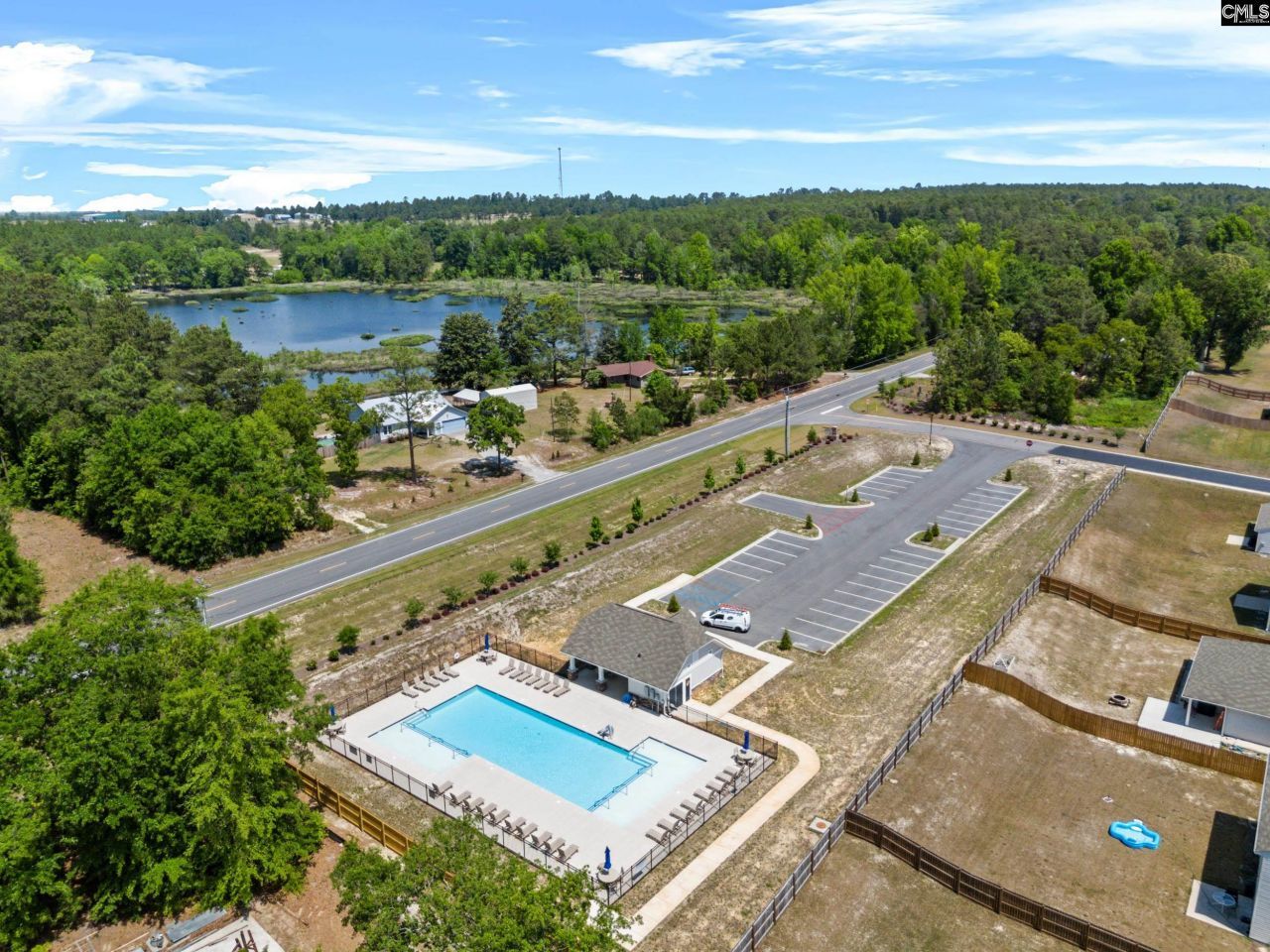 105 Maple Court  Photo 42