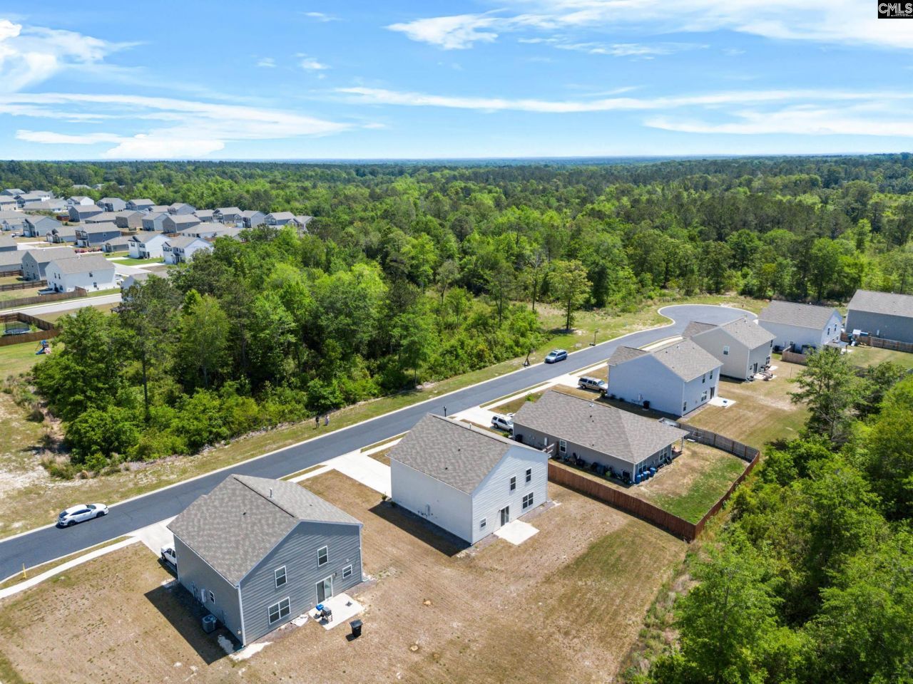 105 Maple Court  Photo 43