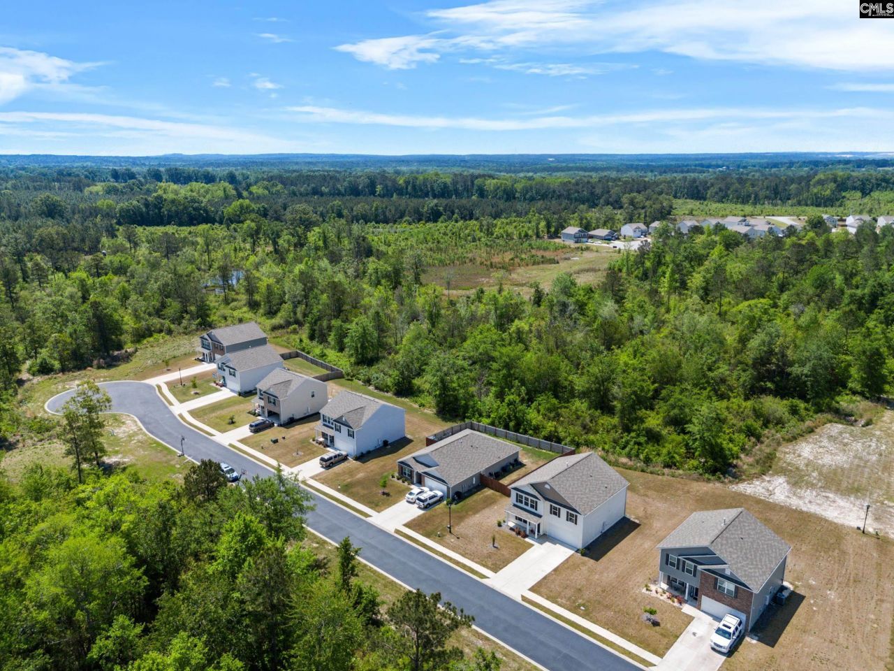 105 Maple Court  Photo 44