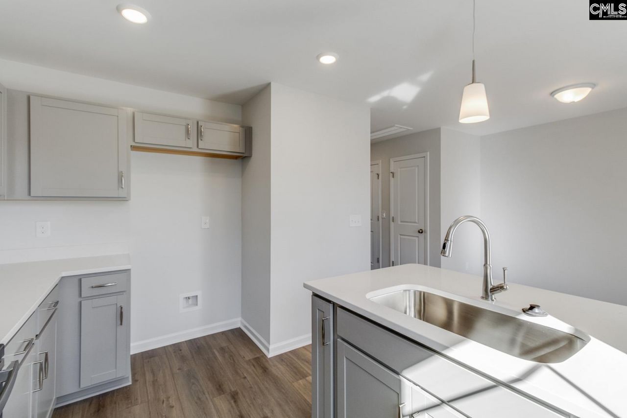 3012 Harborview Drive Photo 8