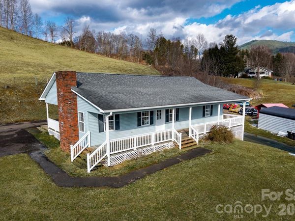 7215 Hwy 421 Highway N, Vilas, NC 28692