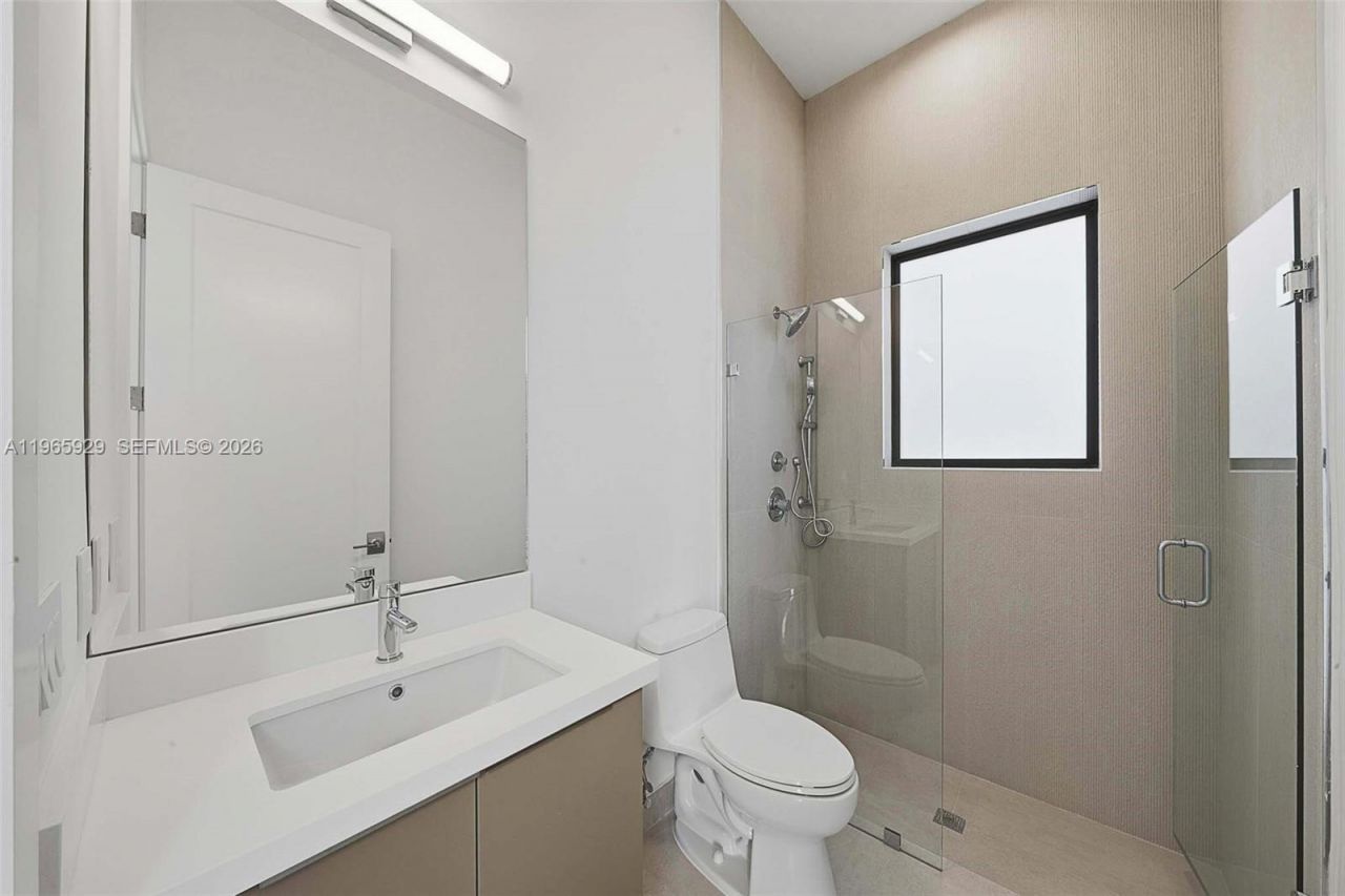 5718 W Ashwood Cir W, Hollywood, FL 33312 Photo