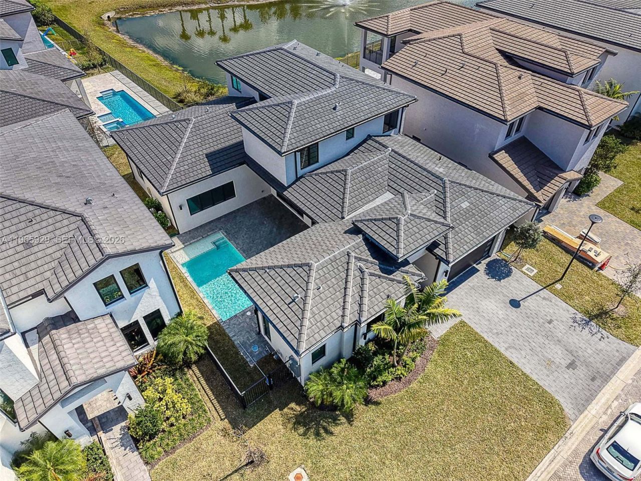 5718 W Ashwood Cir W, Hollywood, FL 33312 Photo