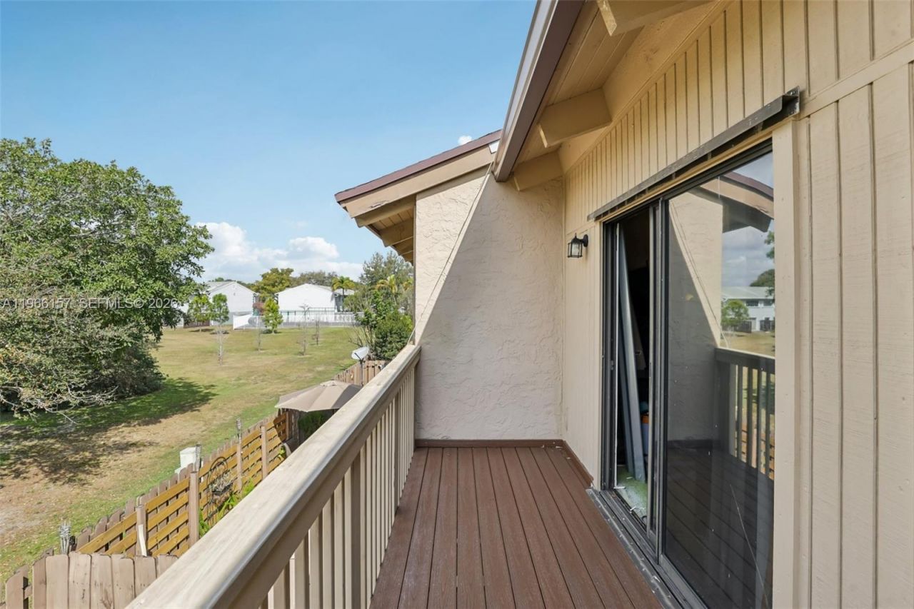 1881 SW 81st Ave, Davie, FL 33324 Photo