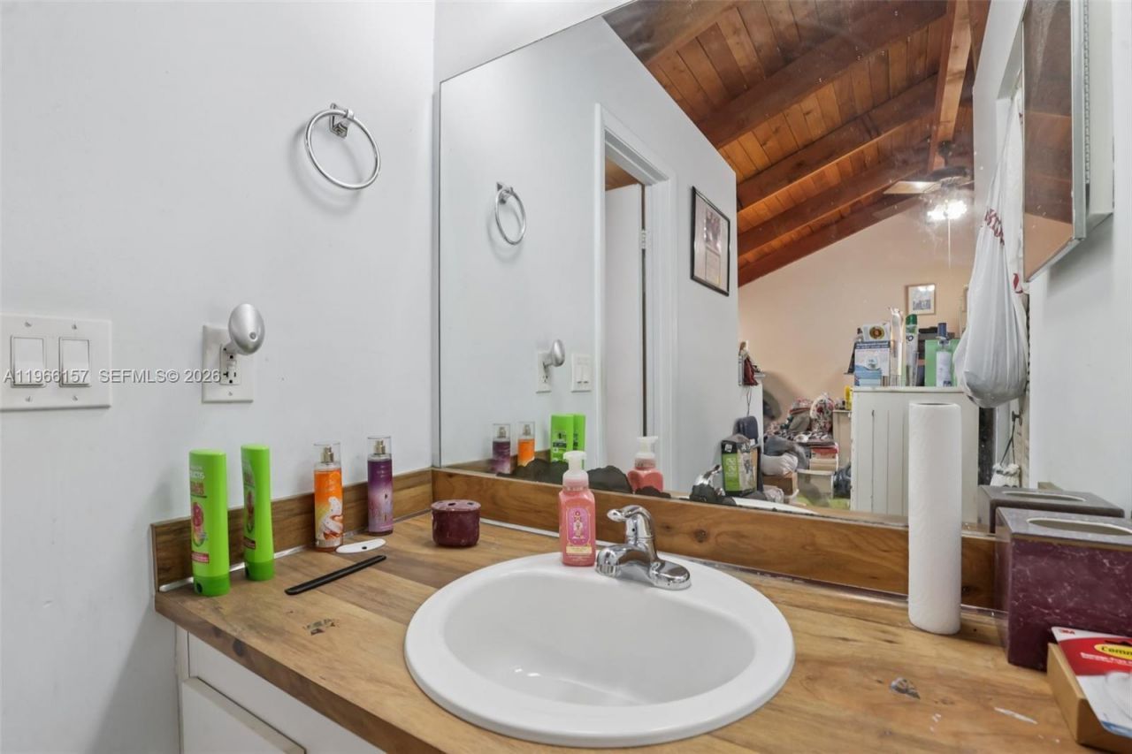 1881 SW 81st Ave, Davie, FL 33324 Photo