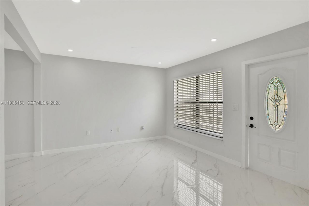 3916 NW 207th St Rd , Miami Gardens, FL 33055 Photo