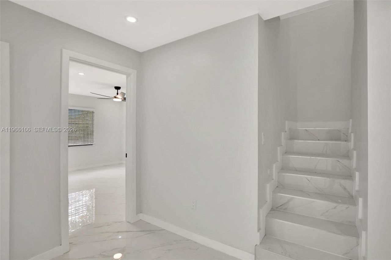 3916 NW 207th St Rd , Miami Gardens, FL 33055 Photo