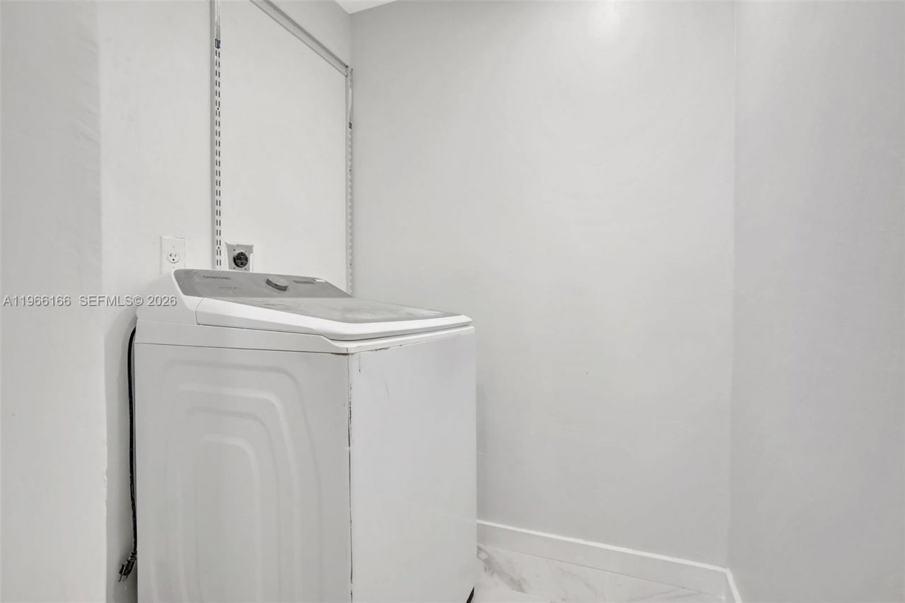 3916 NW 207th St Rd , Miami Gardens, FL 33055 Photo