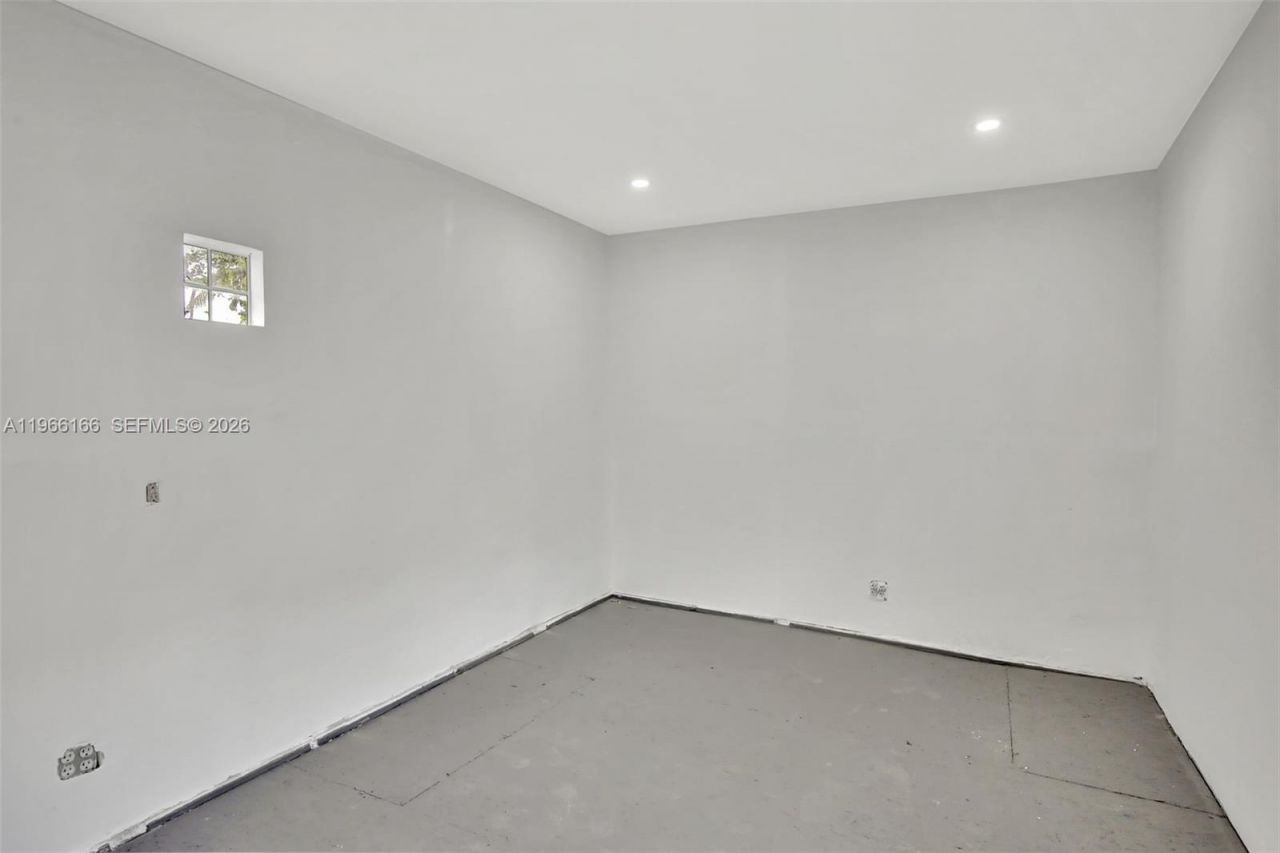 3916 NW 207th St Rd , Miami Gardens, FL 33055 Photo