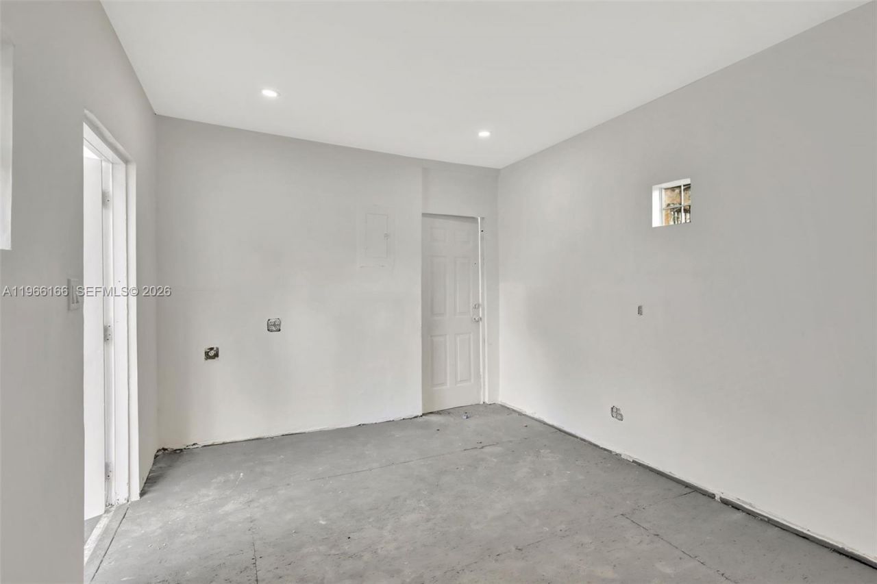 3916 NW 207th St Rd , Miami Gardens, FL 33055 Photo