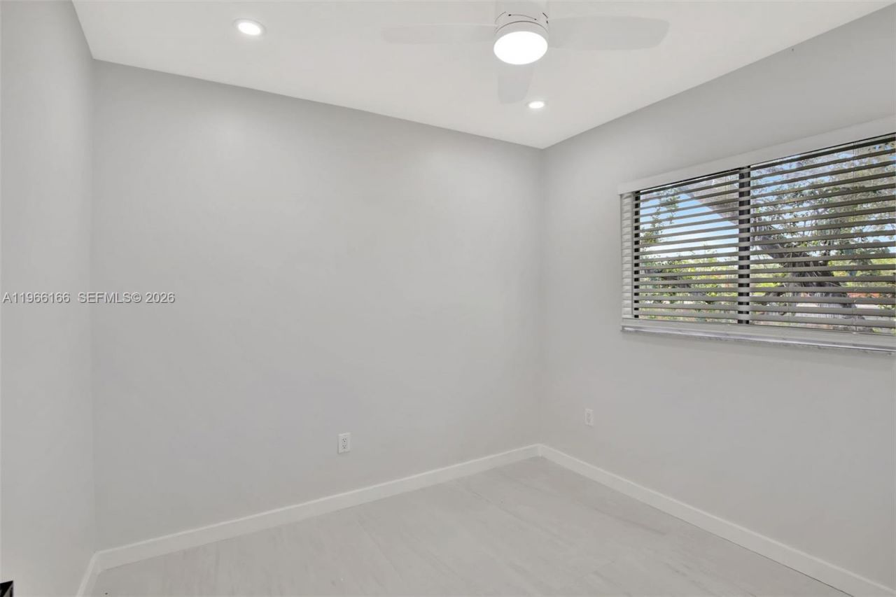 3916 NW 207th St Rd , Miami Gardens, FL 33055 Photo