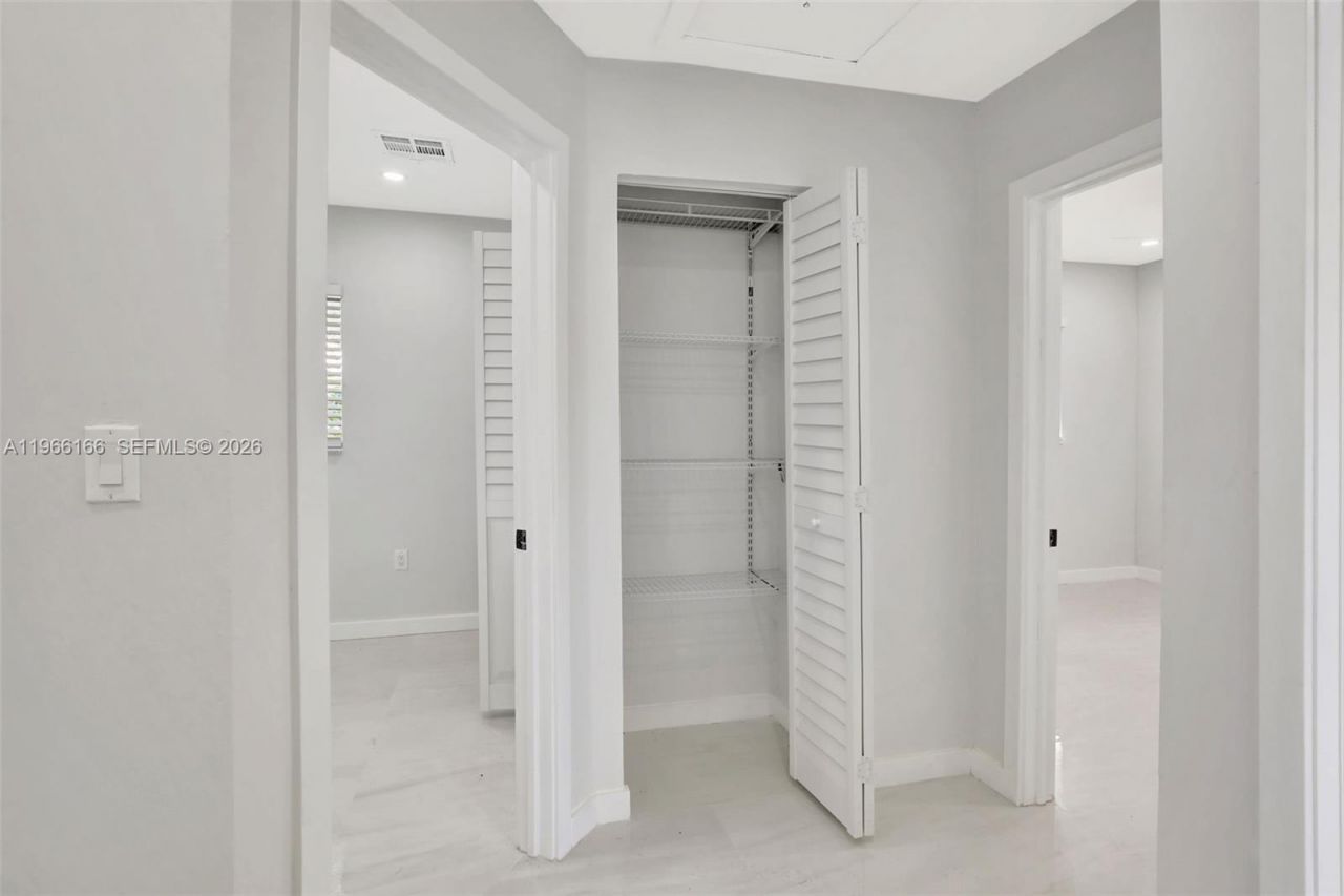 3916 NW 207th St Rd , Miami Gardens, FL 33055 Photo