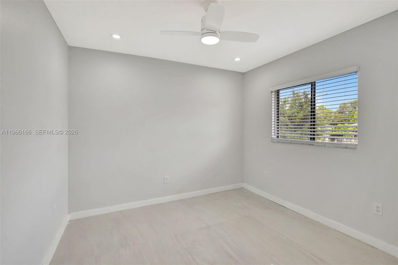 3916 NW 207th St Rd , Miami Gardens, FL 33055 Photo