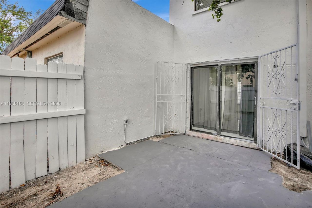 3916 NW 207th St Rd , Miami Gardens, FL 33055 Photo