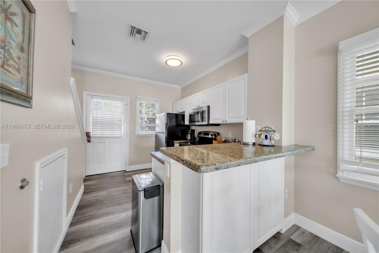 5036 Sunset Village Dr , Duck, FL 33050 Photo