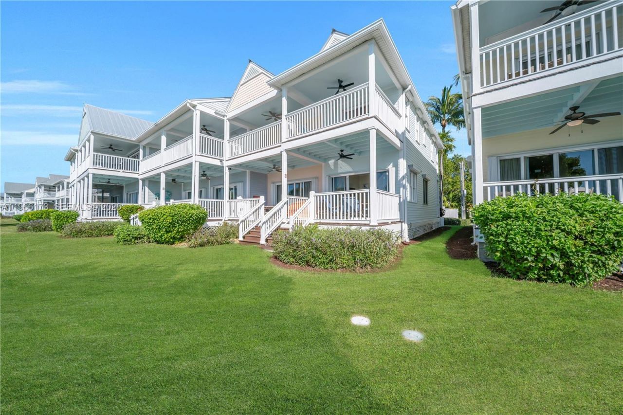 5036 Sunset Village Dr , Duck, FL 33050 Photo