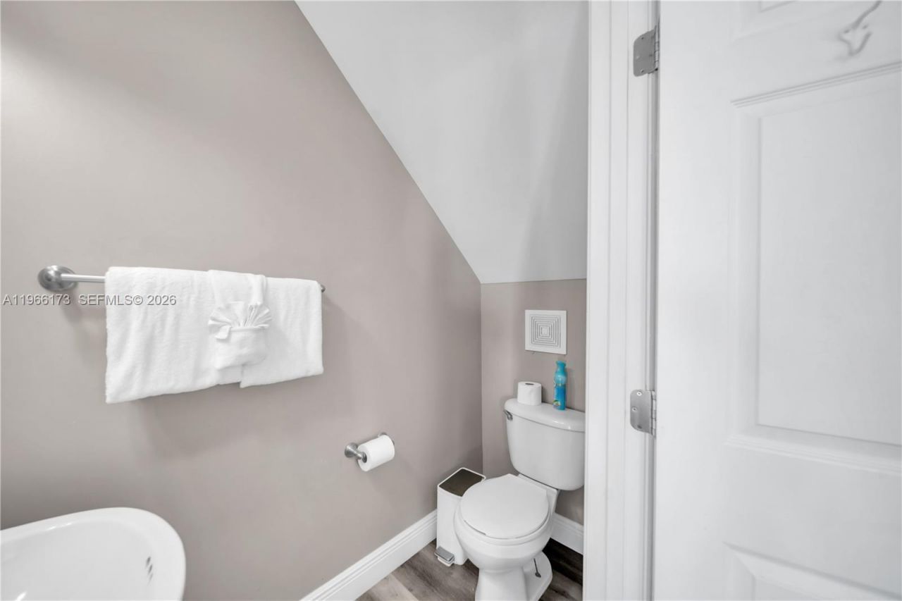 5036 Sunset Village Dr , Duck, FL 33050 Photo