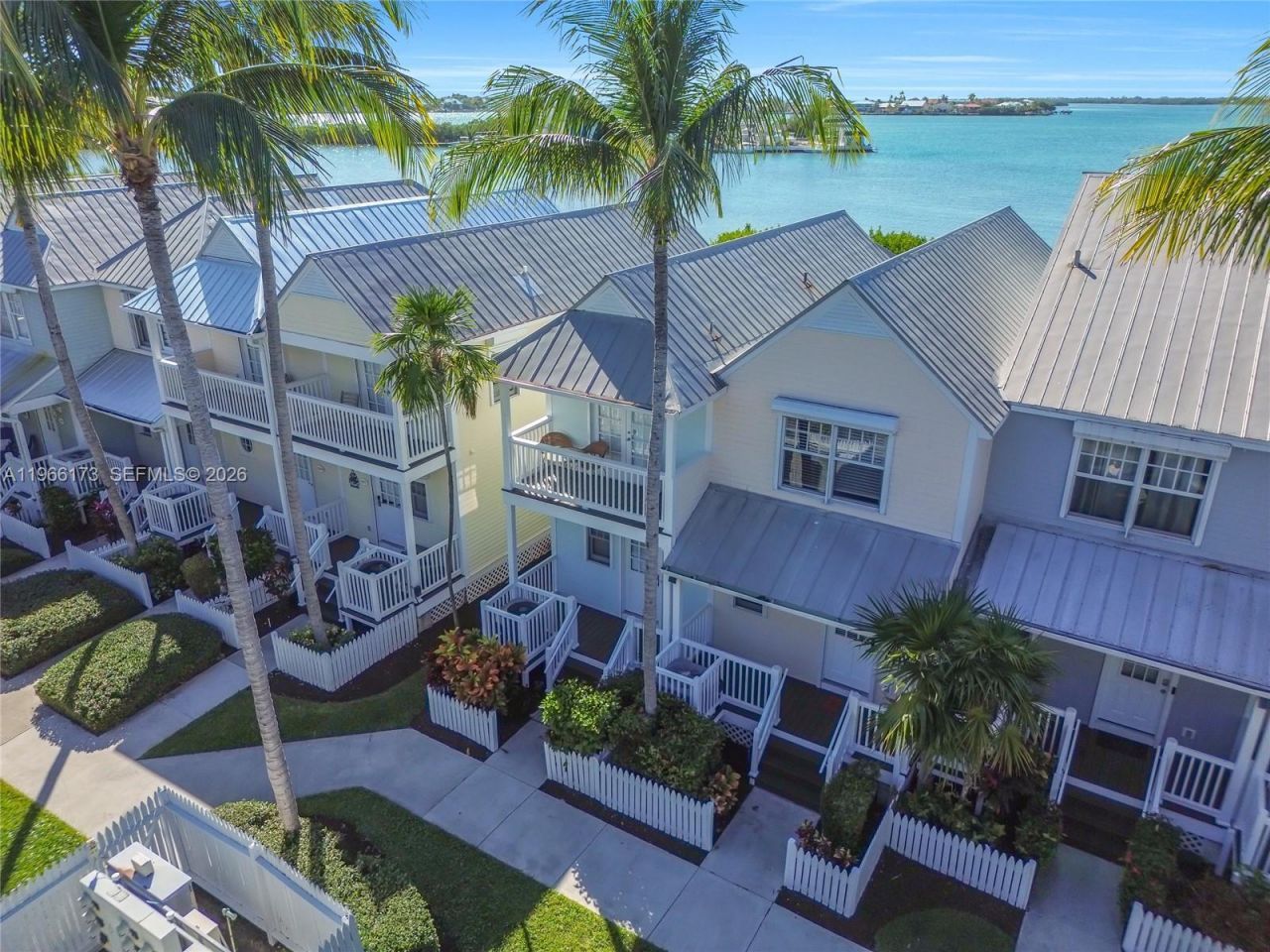 5036 Sunset Village Dr , Duck, FL 33050 Photo