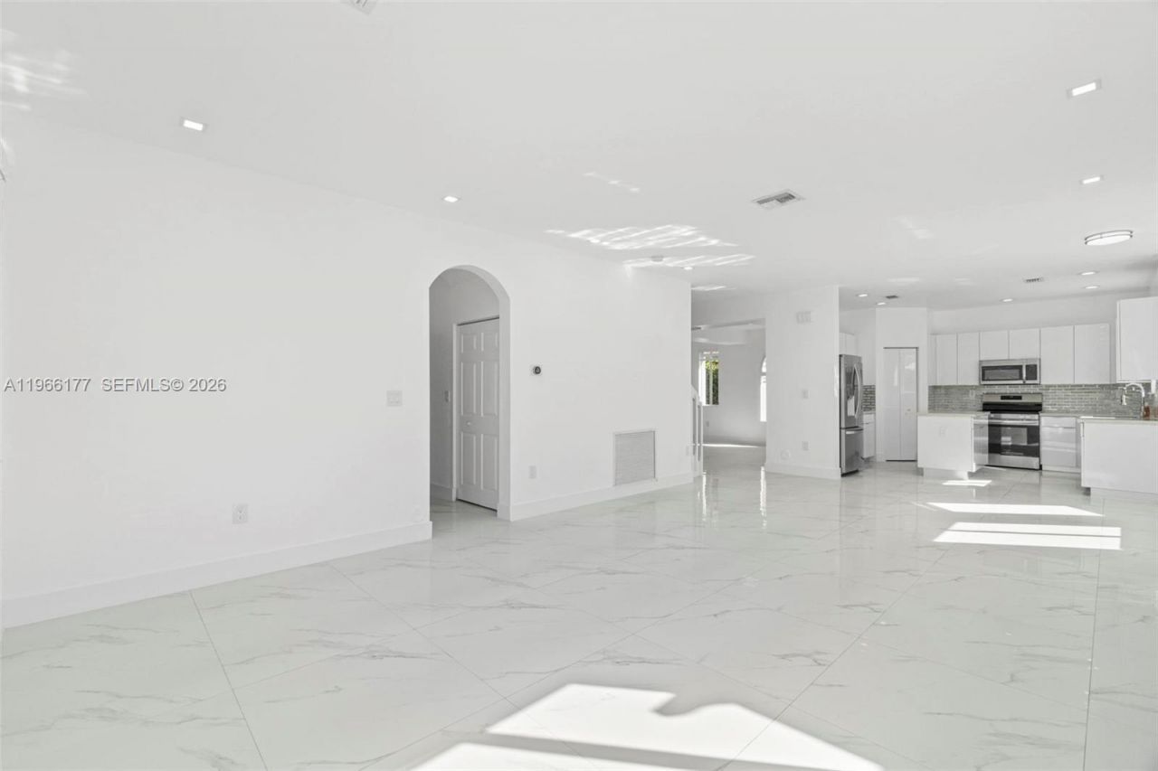 15786 SW 141st St , Unit 15786, Miami, FL 33196 Photo