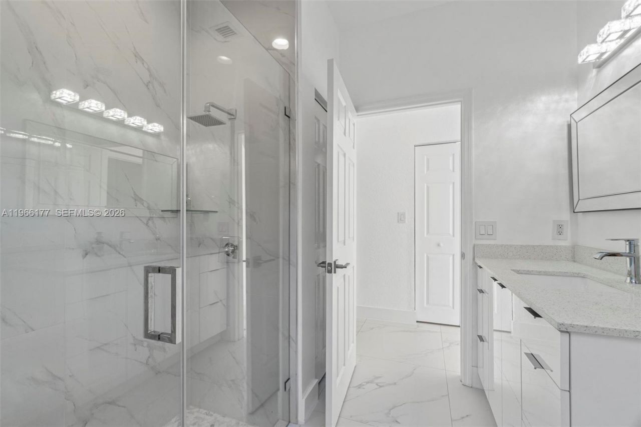 15786 SW 141st St , Unit 15786, Miami, FL 33196 Photo