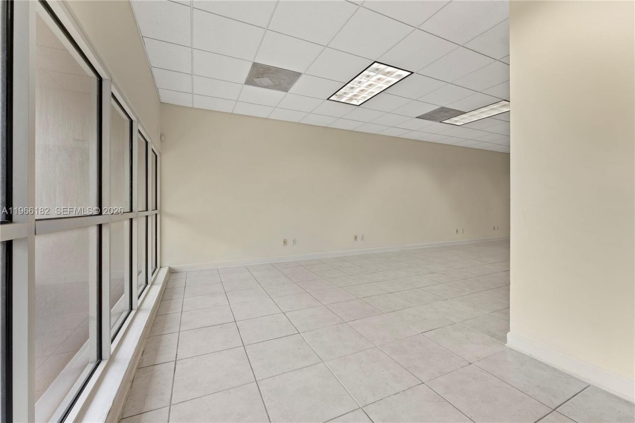 20191 NE 16th Pl , Unit 20191, Miami, FL 33179 Photo