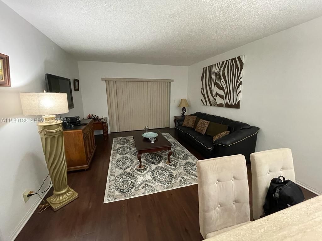 1001 Hillcrest Ct, Unit 215, Hollywood, FL 33021 Photo