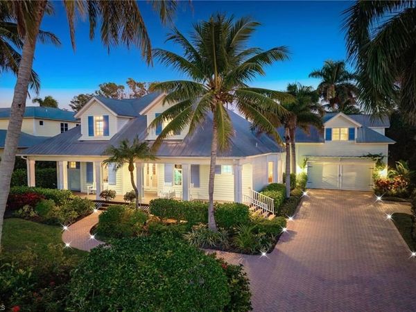 368 Hawser LN, NAPLES, FL 34102