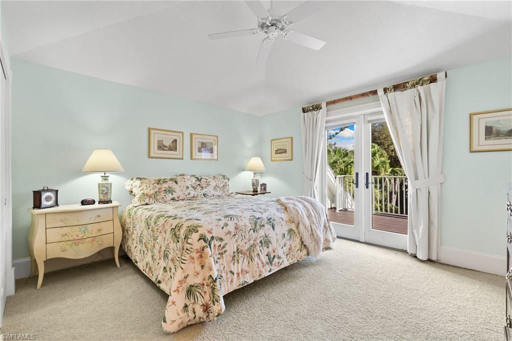368 Hawser Ln, Naples, FL 34102 Photo