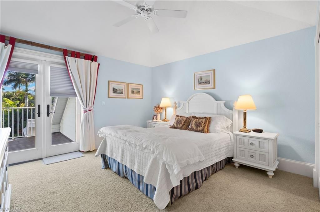 368 Hawser Ln, Naples, FL 34102 Photo
