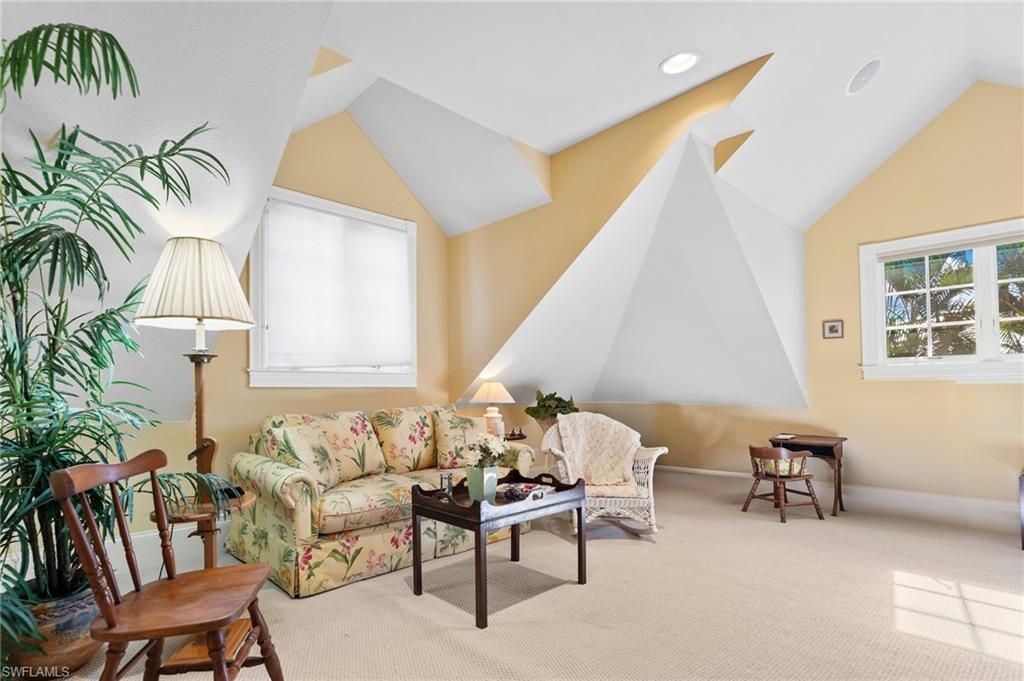 368 Hawser Ln, Naples, FL 34102 Photo