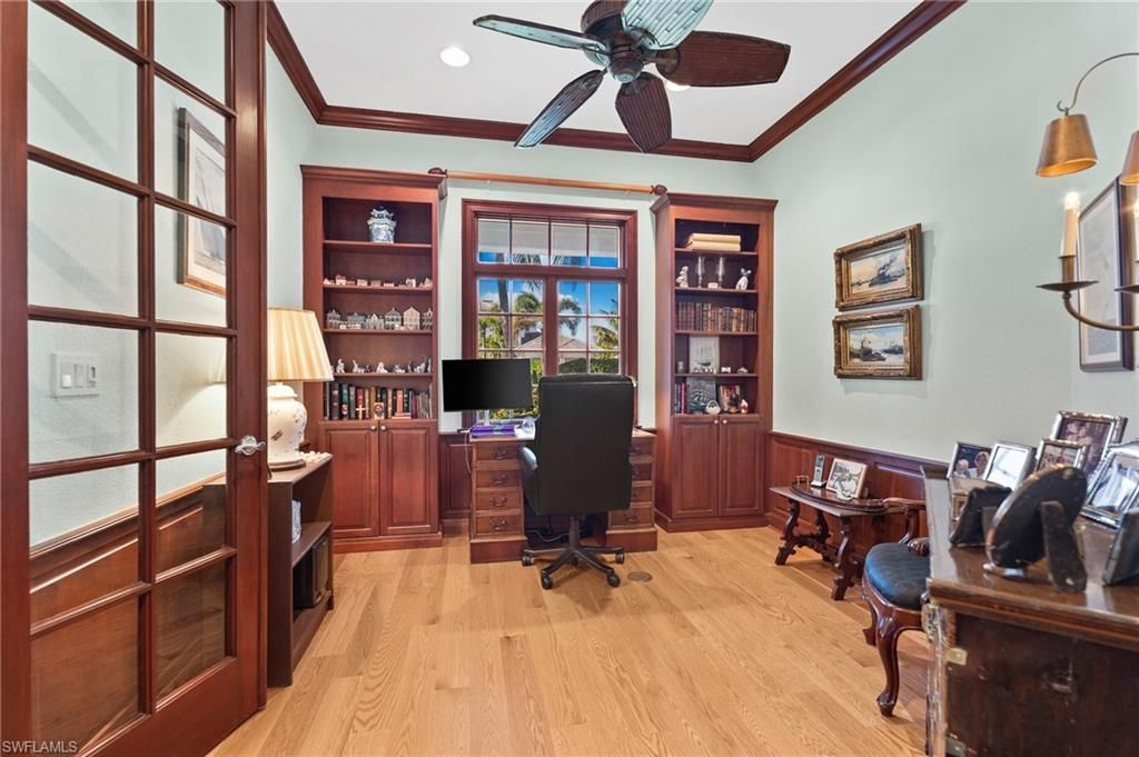 368 Hawser Ln, Naples, FL 34102 Photo