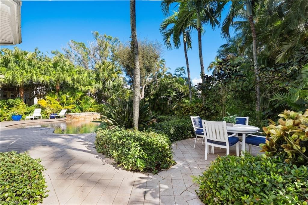 368 Hawser Ln, Naples, FL 34102 Photo