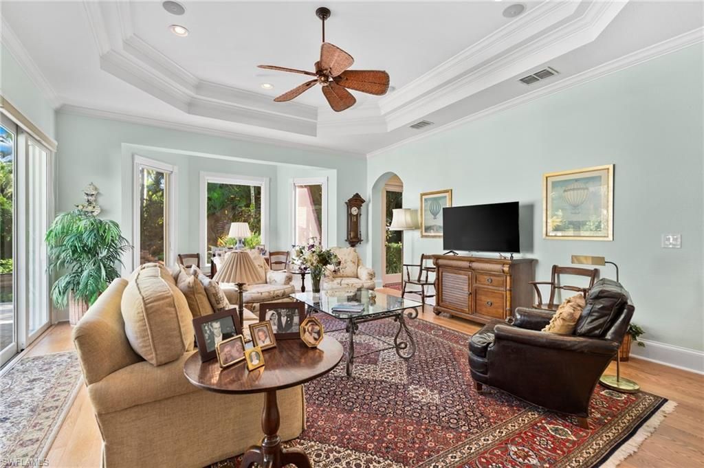 368 Hawser Ln, Naples, FL 34102 Photo